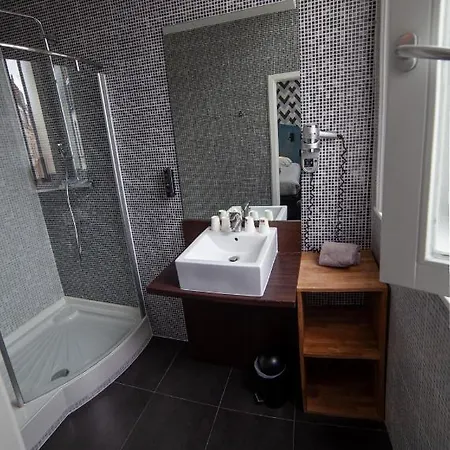 Kanai Otel Lille